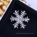 Shangjie OEM Gift Gift Snowflake Brooches de luxe en laiton Zircon Broches en phine de grandes broches